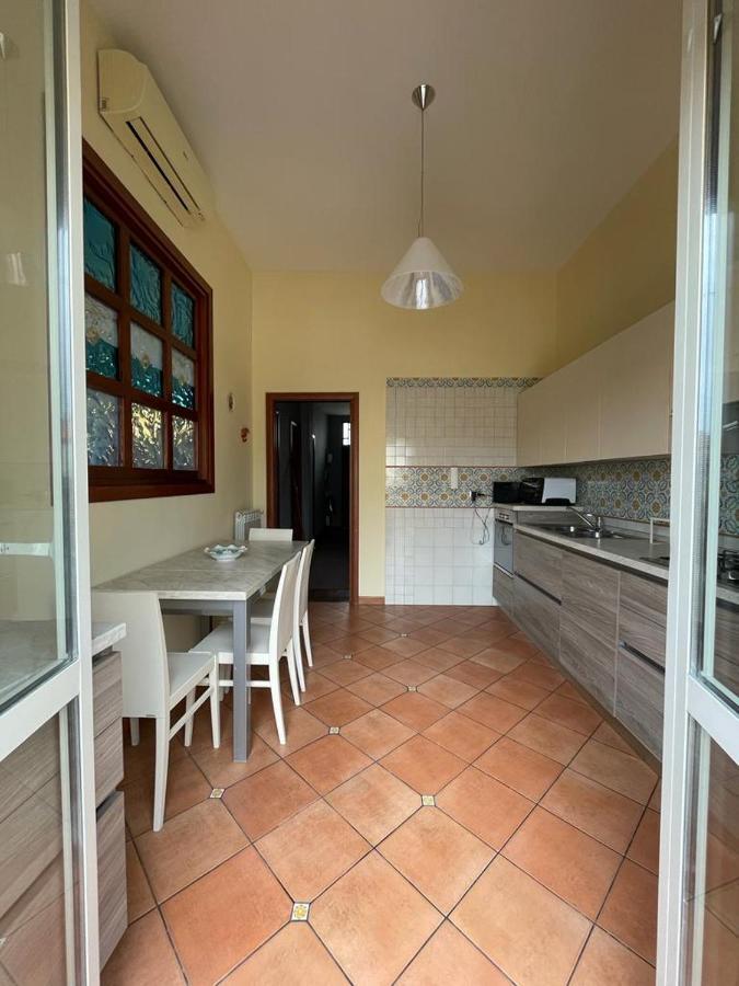 La Ferrovia Holiday Home Naples Exterior photo